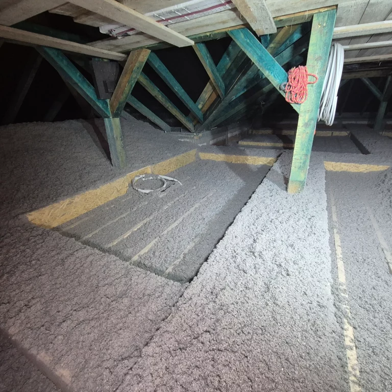 ocieplone-poddasze-welna-celulozowa-1500x1500